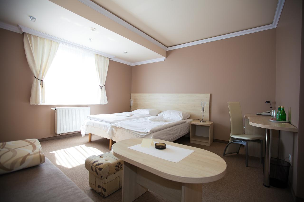 Dom Nad Rzeka Hotell 3*