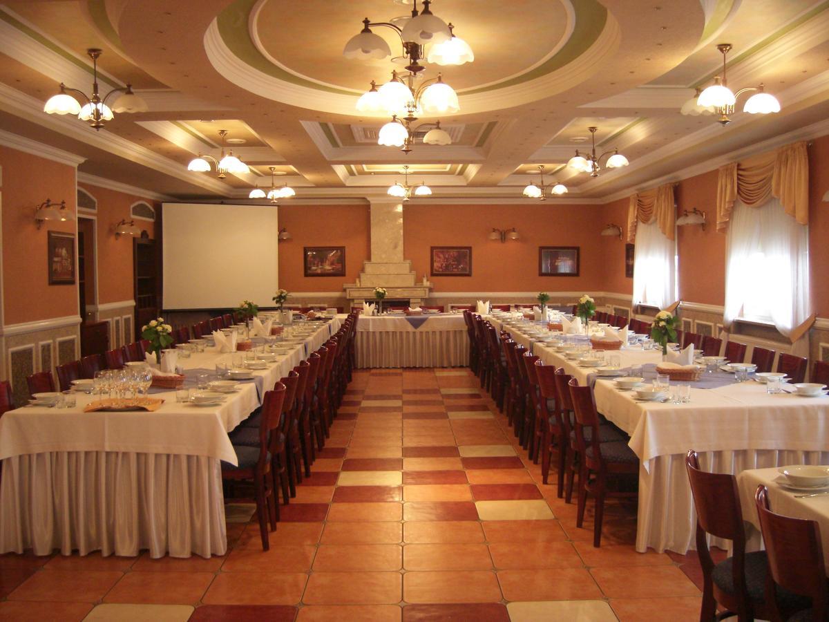 Dom Nad Rzeka Hotell