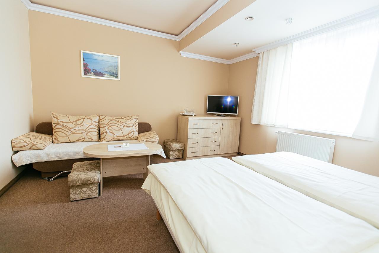 Dom Nad Rzeka Hotell 3*